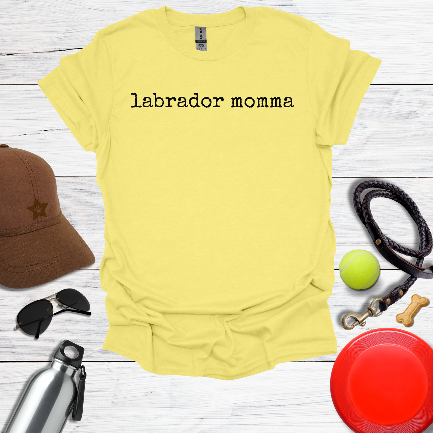 Labrador Momma T-Shirt
